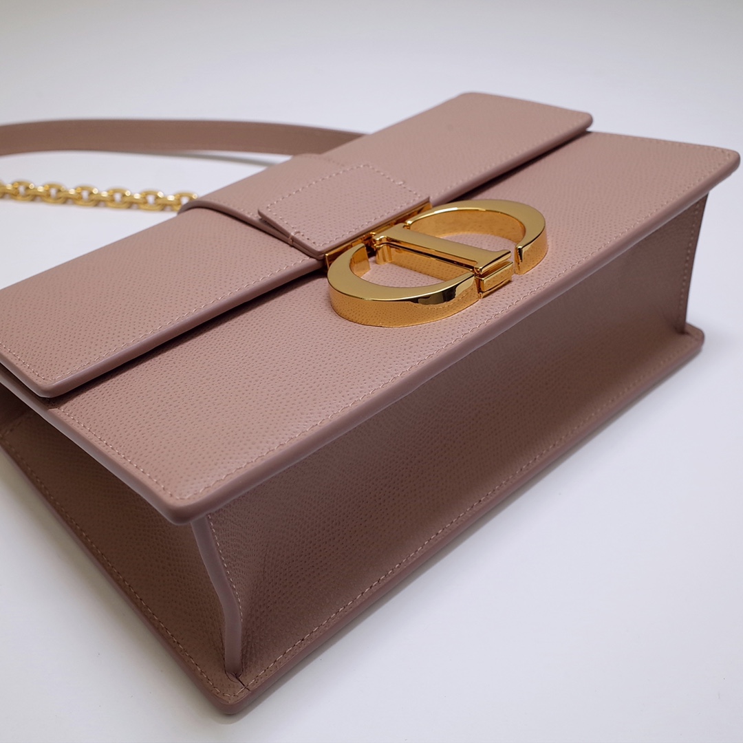 30 Montaigne Chain Bag Pink Grained Calfskin